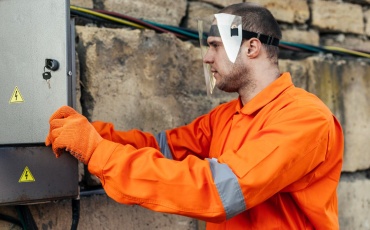 Периодичность обучения по электробезопасности кто обязан проходить, периодичность обучения, порядок и сроки.