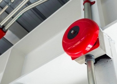 Возгорания наносят материальный вред и часто сопровождаются гибелью людей. Одна из базовых потребностей личности – это обеспечение пожарной б...