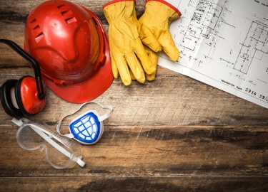 ТК обязывает работодателей создавать безопасные условия труда для каждого сотрудника. Цель данной деятельности заключается в сохранении человечески...