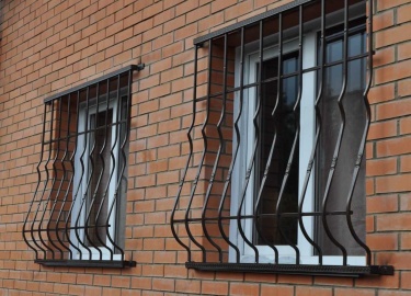 С 1 января 2021 года в России действуют новые Правила противопожарного режима, которые установили ряд требований относительно обеспечения ПБ и ужес...